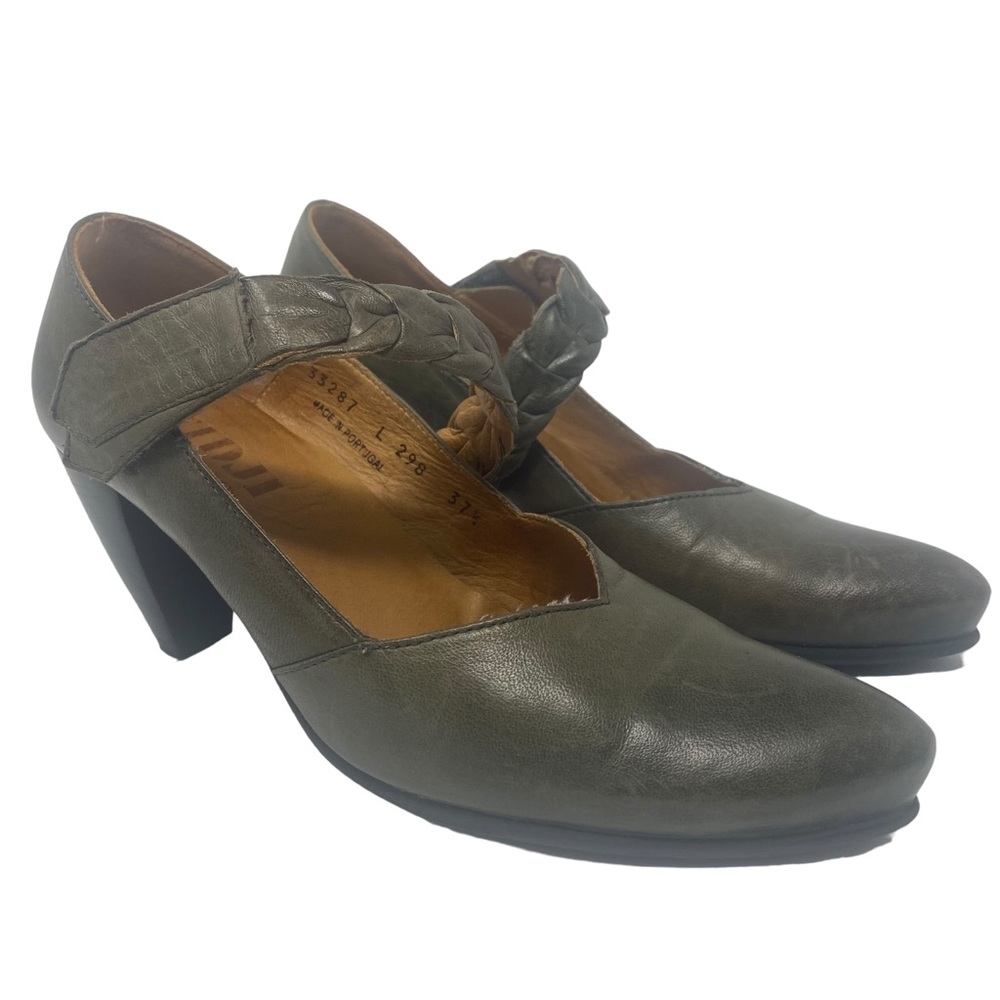 Fidji Womens Leather Adjustable Strap Heels with Pointed Toe - Size 37.5
